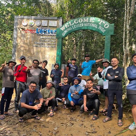 Pongo Guest House & Jungle Trekking Букіт-Лаванґ Екстер'єр фото