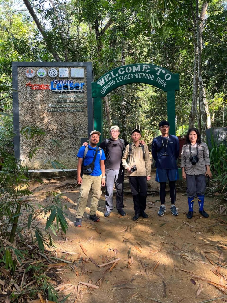 Pongo Guest House & Jungle Trekking Букіт-Лаванґ Екстер'єр фото