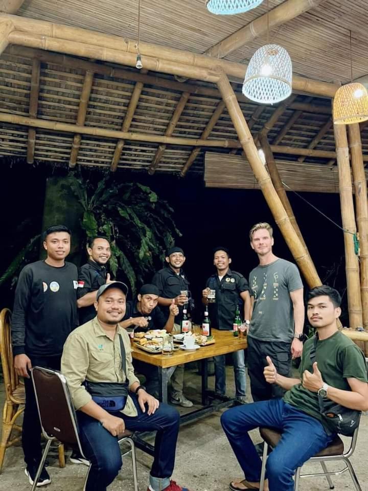 Pongo Guest House & Jungle Trekking Букіт-Лаванґ Екстер'єр фото